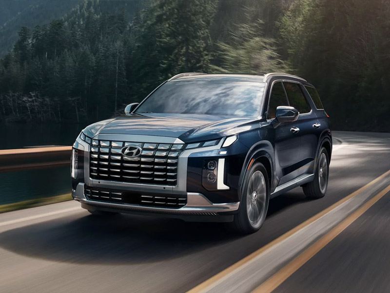 Hyundai Palisades driving on the highway
