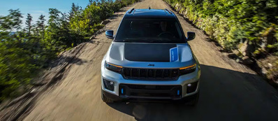 2025 Jeep Grand Cherokee Photo