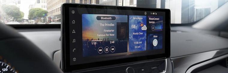 Photo showcasing tech features of the 2025 Nissan Altima