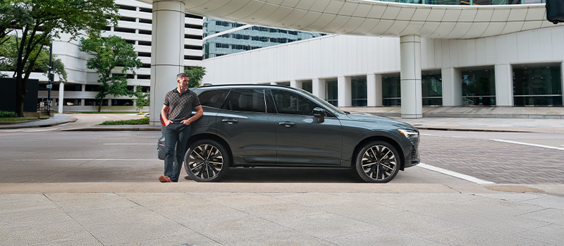 2026 Volvo XC60 Plug-In HybridPhoto