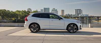 2026 Volvo XC60 Plug-In HybridPhoto