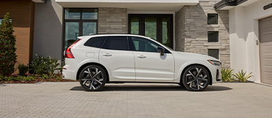 2026 Volvo XC60 Plug-In HybridPhoto